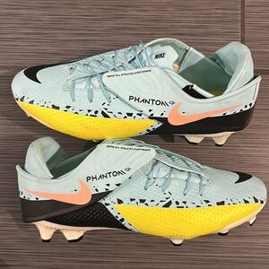 🌾🌾🌾Nike Phantom Soccer Cleats